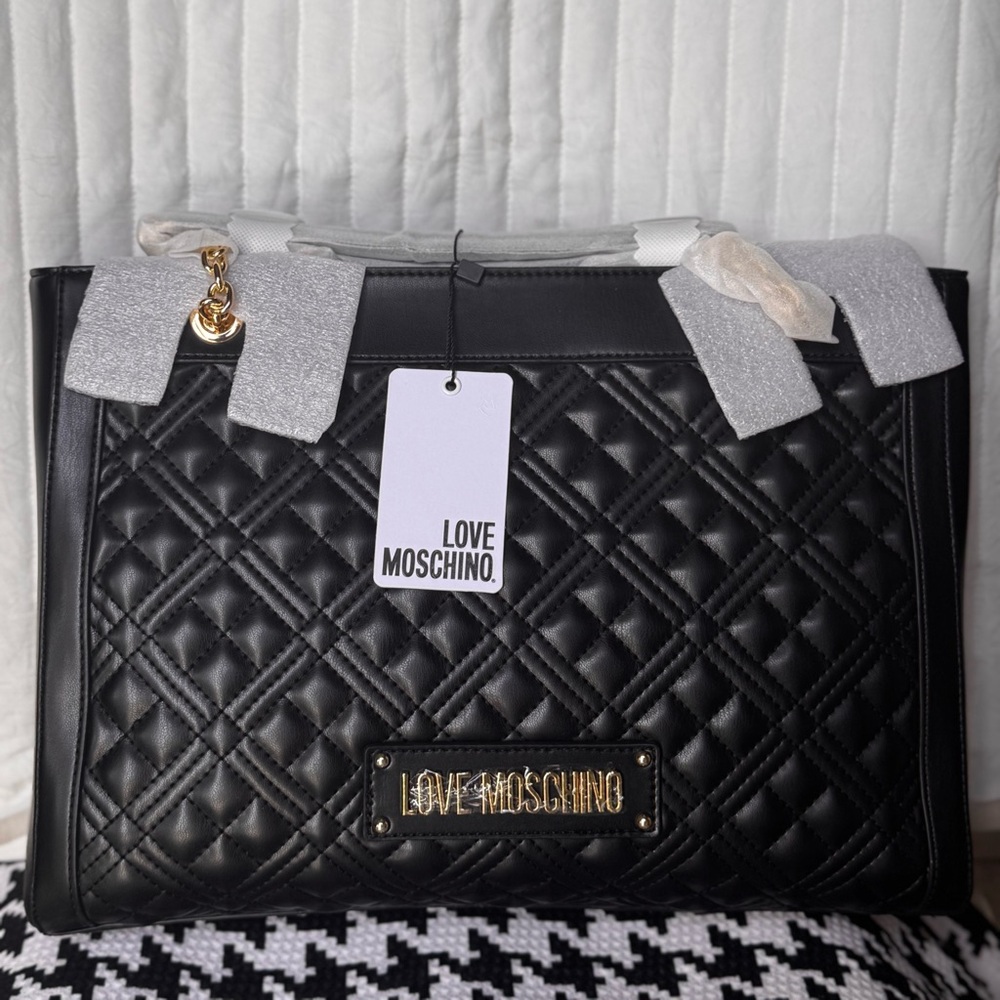 NWT Love Moschino Black Quilted Borsa Shoulder Tote in Black and Gold - Picture 6 of 15